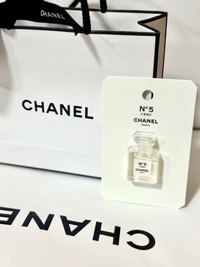 CHANEL N°5 L'EAU Mini Bottle Perfume Parfum